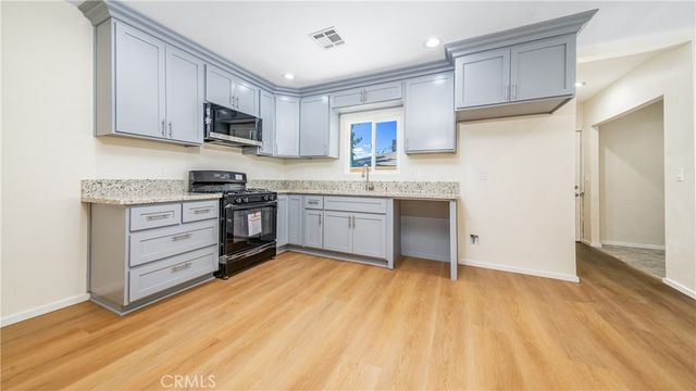 429 Monterey, Bakersfield, CA 93305