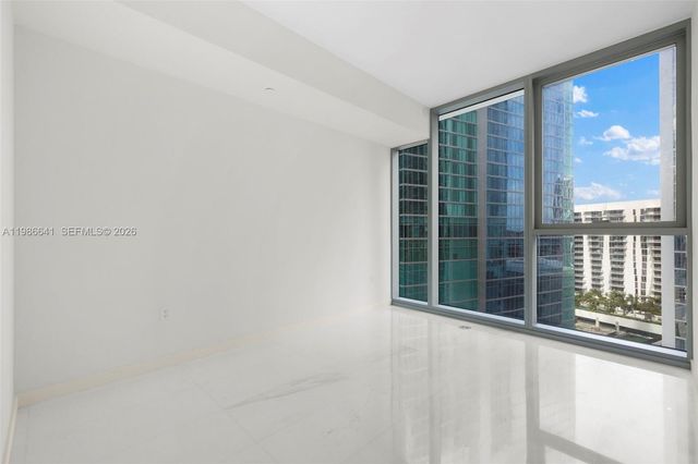 300 Biscayne Blvd Way 2409, Miami, FL 33131