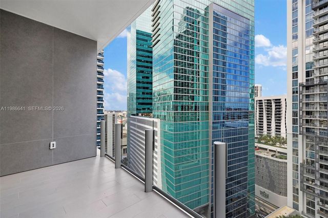 300 Biscayne Blvd Way 2409, Miami, FL 33131