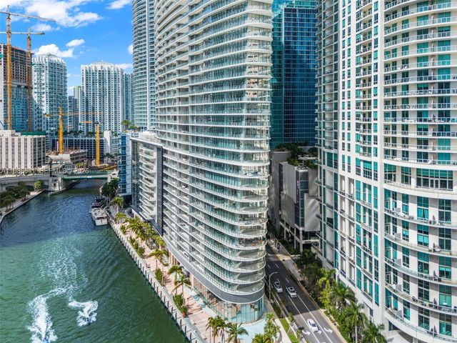 300 Biscayne Blvd Way 2409, Miami, FL 33131