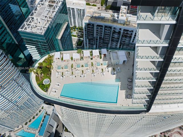 300 Biscayne Blvd Way 2409, Miami, FL 33131