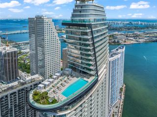 300 Biscayne Blvd Way 2409, Miami, FL 33131