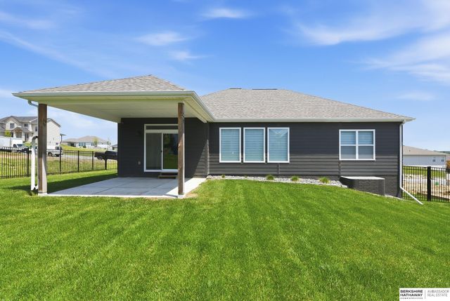 17005 Daniel Street, Bennington, NE 68007