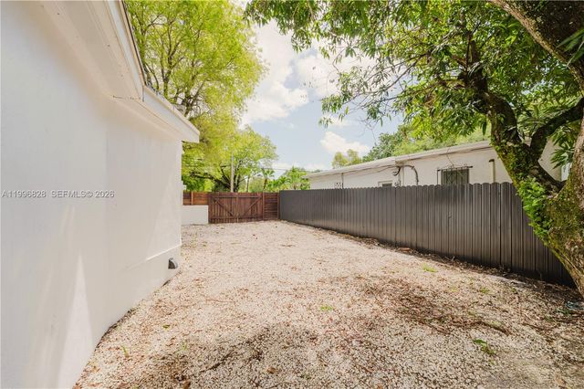 13236 NE 4th Ave, North Miami, FL 33161