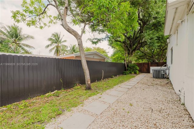 13236 NE 4th Ave, North Miami, FL 33161