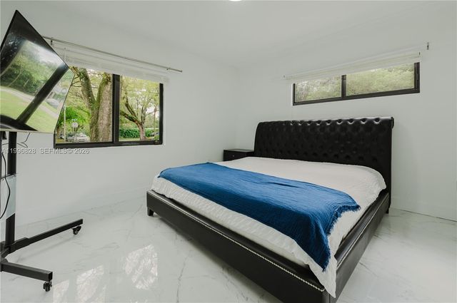 13236 NE 4th Ave, North Miami, FL 33161