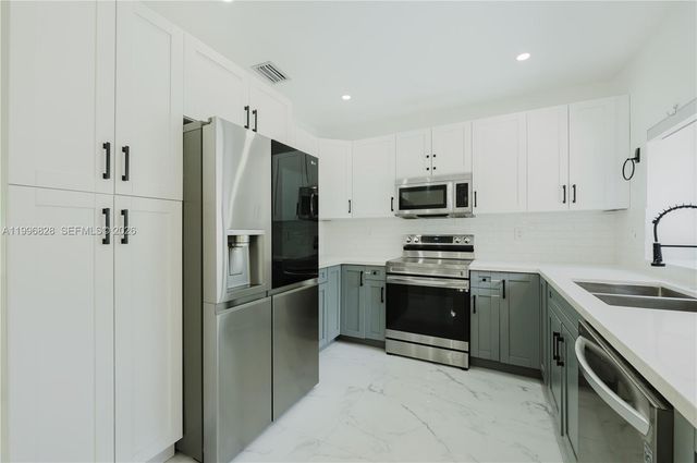 13236 NE 4th Ave, North Miami, FL 33161