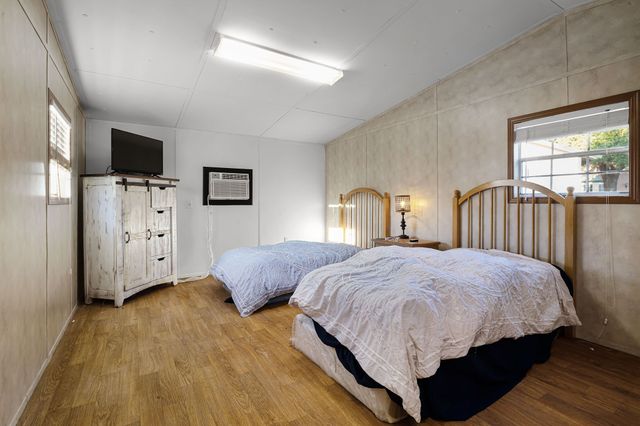 1761 Lcr 822, Groesbeck, TX 76642