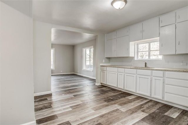 9043 Walnut Street, Kansas City, MO 64114