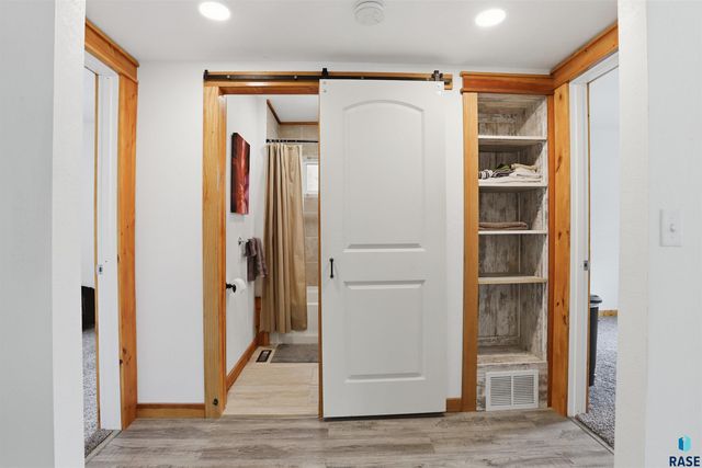 401 W 29th St Street, Sioux Falls, SD 57105