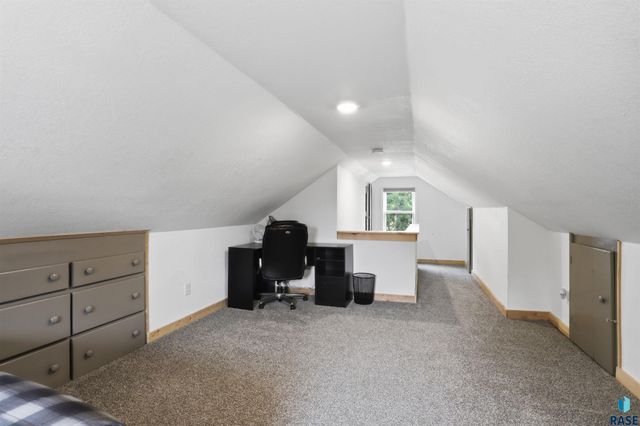 401 W 29th St Street, Sioux Falls, SD 57105