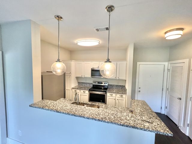 934 Governors Ct Apt 310, Antioch, TN 37013