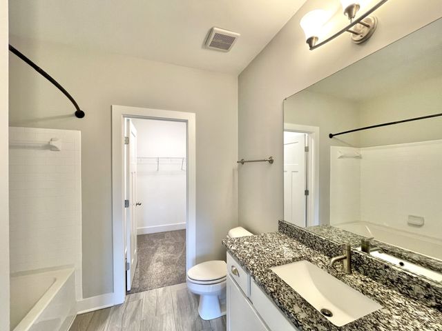 934 Governors Ct Apt 310, Antioch, TN 37013