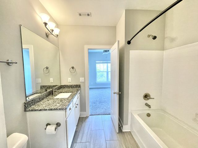 934 Governors Ct Apt 310, Antioch, TN 37013