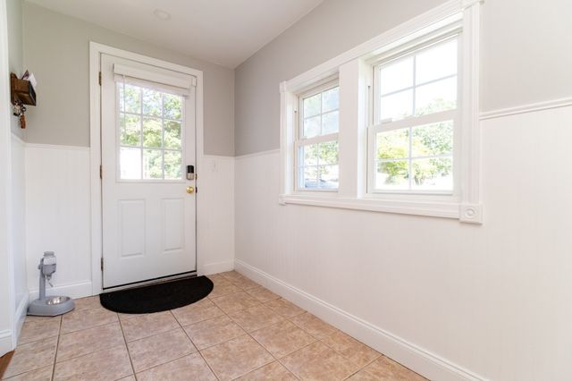 933 Washington St, Easton, MA 02375
