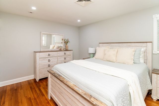 933 Washington St, Easton, MA 02375