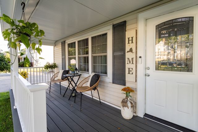 933 Washington St, Easton, MA 02375