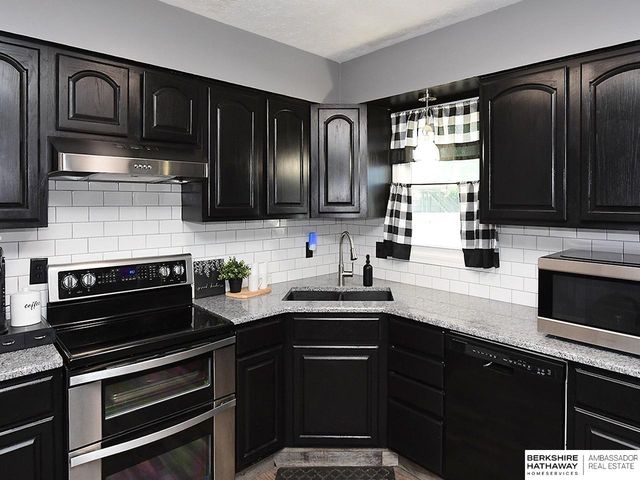 13309 Grissom Street, Papillion, NE 68138