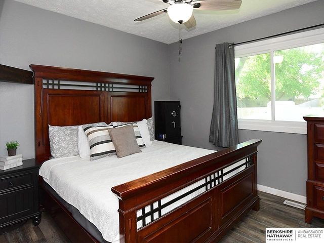 13309 Grissom Street, Papillion, NE 68138