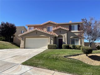 38661 Annette, Palmdale, CA 93551