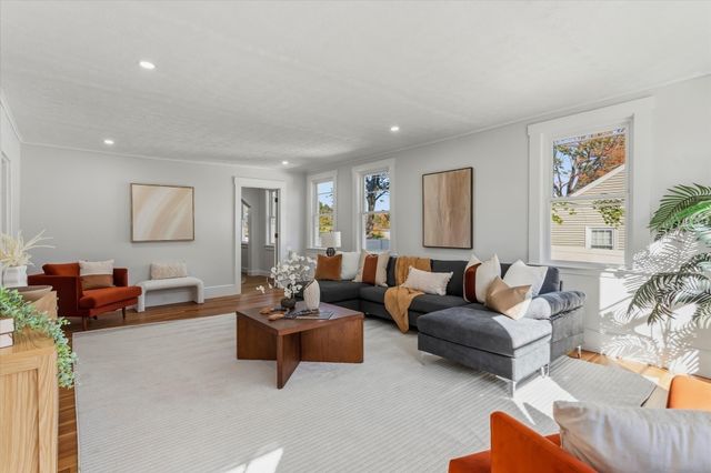 33 Congress St, Weymouth, MA 02188