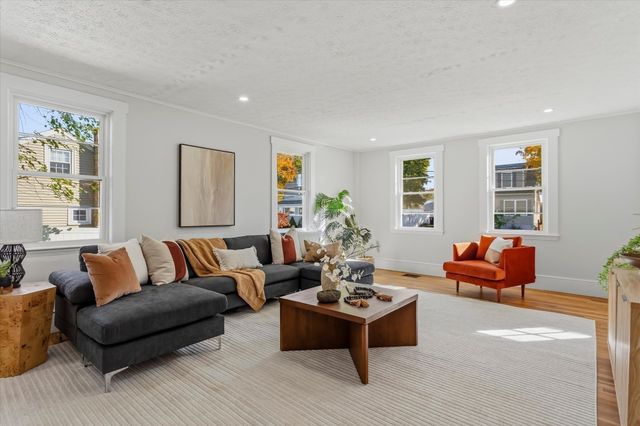 33 Congress St, Weymouth, MA 02188