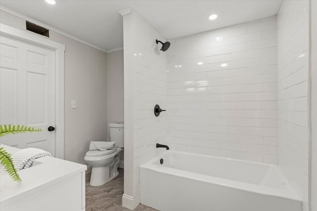 33 Congress St, Weymouth, MA 02188