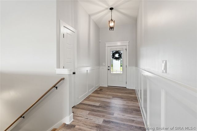 11204 Winged Foot Drive, Sellersburg, IN 47172
