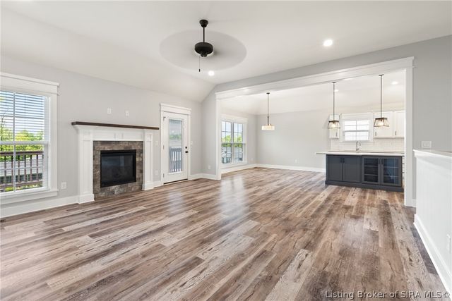 11204 Winged Foot Drive, Sellersburg, IN 47172