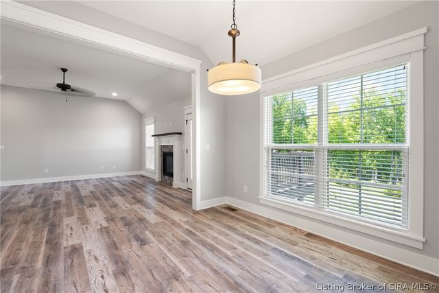 11204 Winged Foot Drive, Sellersburg, IN 47172