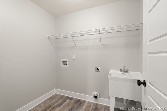 11204 Winged Foot Drive, Sellersburg, IN 47172