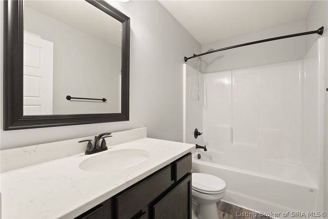 11204 Winged Foot Drive, Sellersburg, IN 47172