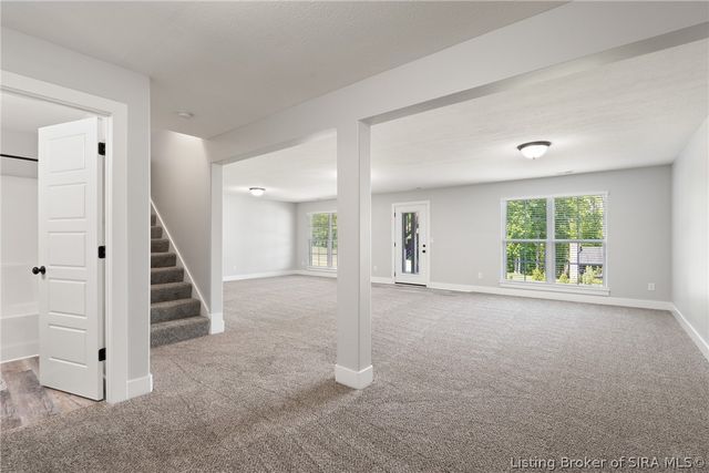 11204 Winged Foot Drive, Sellersburg, IN 47172