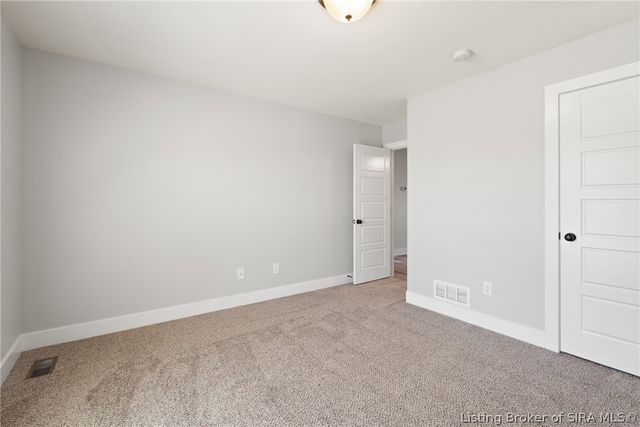 11204 Winged Foot Drive, Sellersburg, IN 47172
