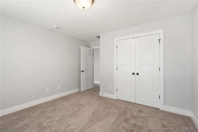 11204 Winged Foot Drive, Sellersburg, IN 47172