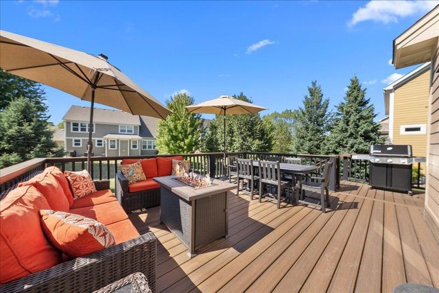 1618 Headwaters Lane, Woodbury, MN 55129
