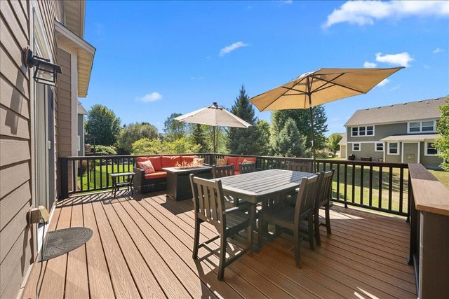 1618 Headwaters Lane, Woodbury, MN 55129