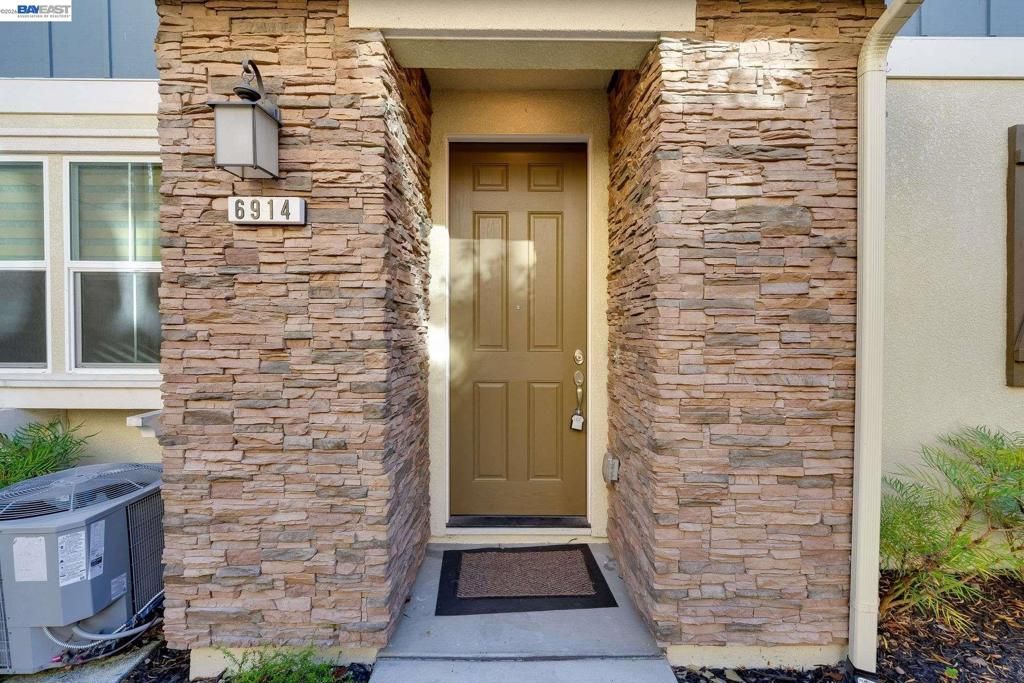 Image 1 of property listing at 6914 Geyserville St, Dublin, CA 94568