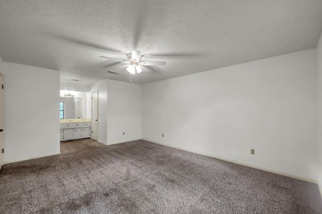 105 Broken Bough Lane, Conroe, TX 77304