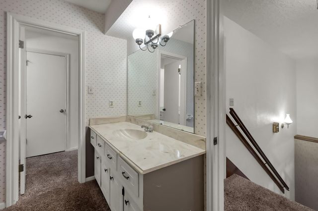 105 Broken Bough Lane, Conroe, TX 77304