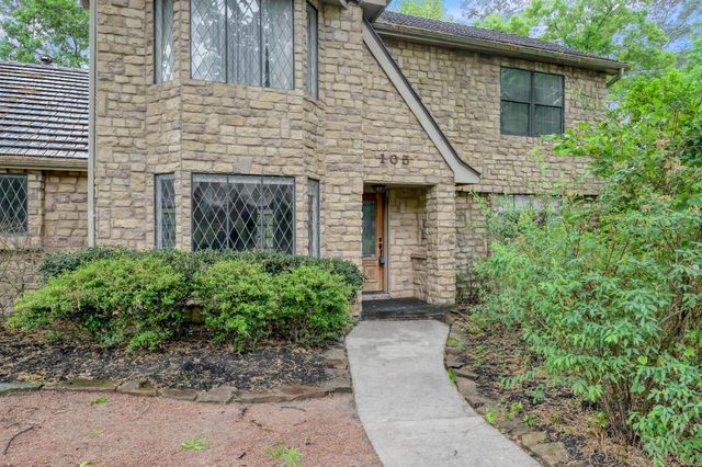 105 Broken Bough Lane, Conroe, TX 77304