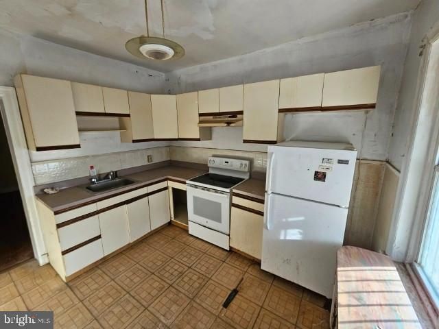 82 E SPRINGER ST, Philadelphia, PA 19119