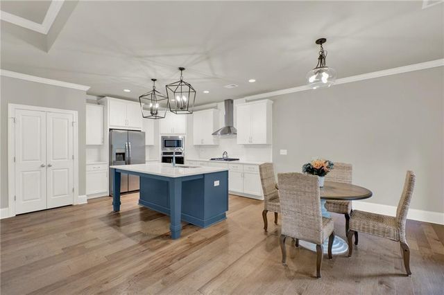 249 Fountain Oak Way, Canton, GA 30114