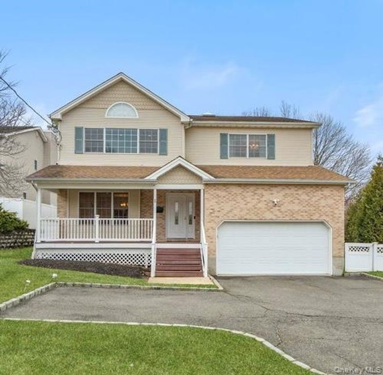 1 Fairway Drive, Old Bethpage, NY 11804 — exterior