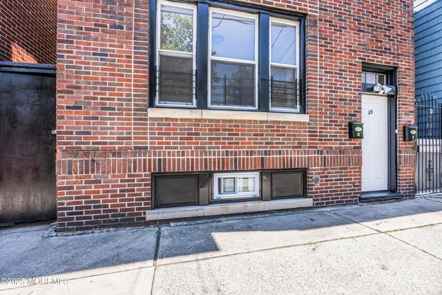35 Webster Street, Newark, NJ 07104