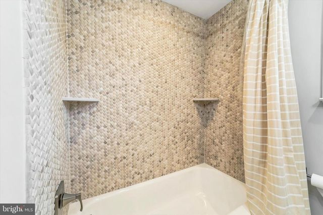 103 W 8TH ST, Media, PA 19063