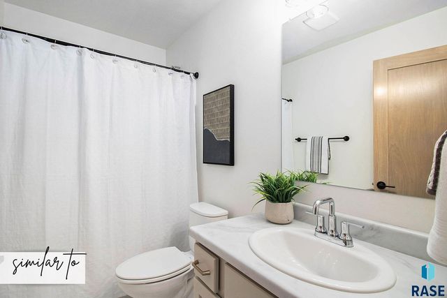 6233 S Alki Pl Place, Sioux Falls, SD 57108