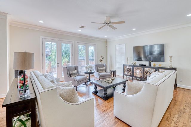 2010B W 14th Street, Houston, TX 77008