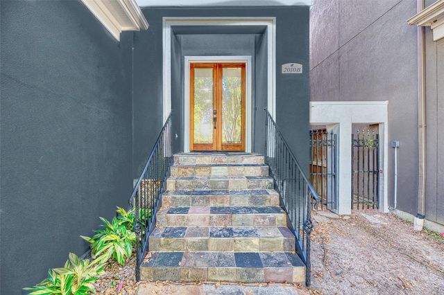 2010B W 14th Street, Houston, TX 77008