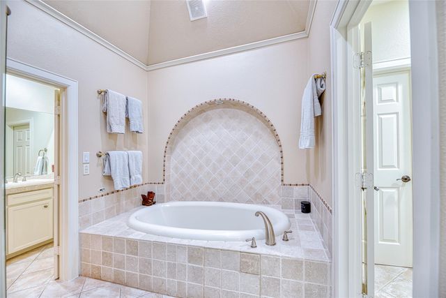 2010B W 14th Street, Houston, TX 77008